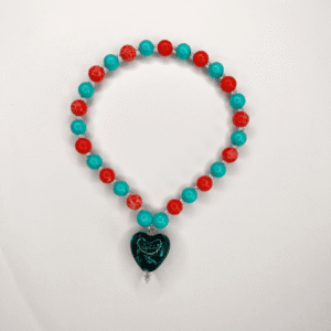 Japa Mala de coral y cuarzo turquesa y punta corazón  de murano